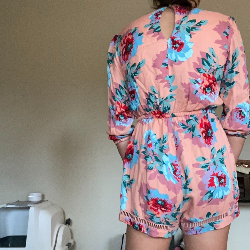 MINKPINK Pink Floral Romper - Picture 4 of 4